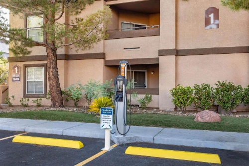 Hilton Vacation Club Desert Retreat Las Vegas image 7
